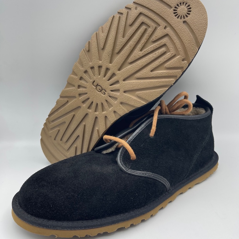 UGG Maksim Black Ankle Chukka Suede Wool Boot Sz 8